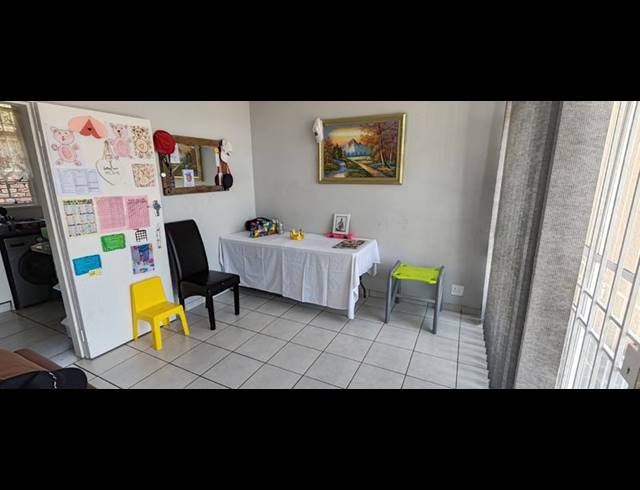 2 BEDROOM TOWNHOUSE FOR SALE IN ROODEPOORT